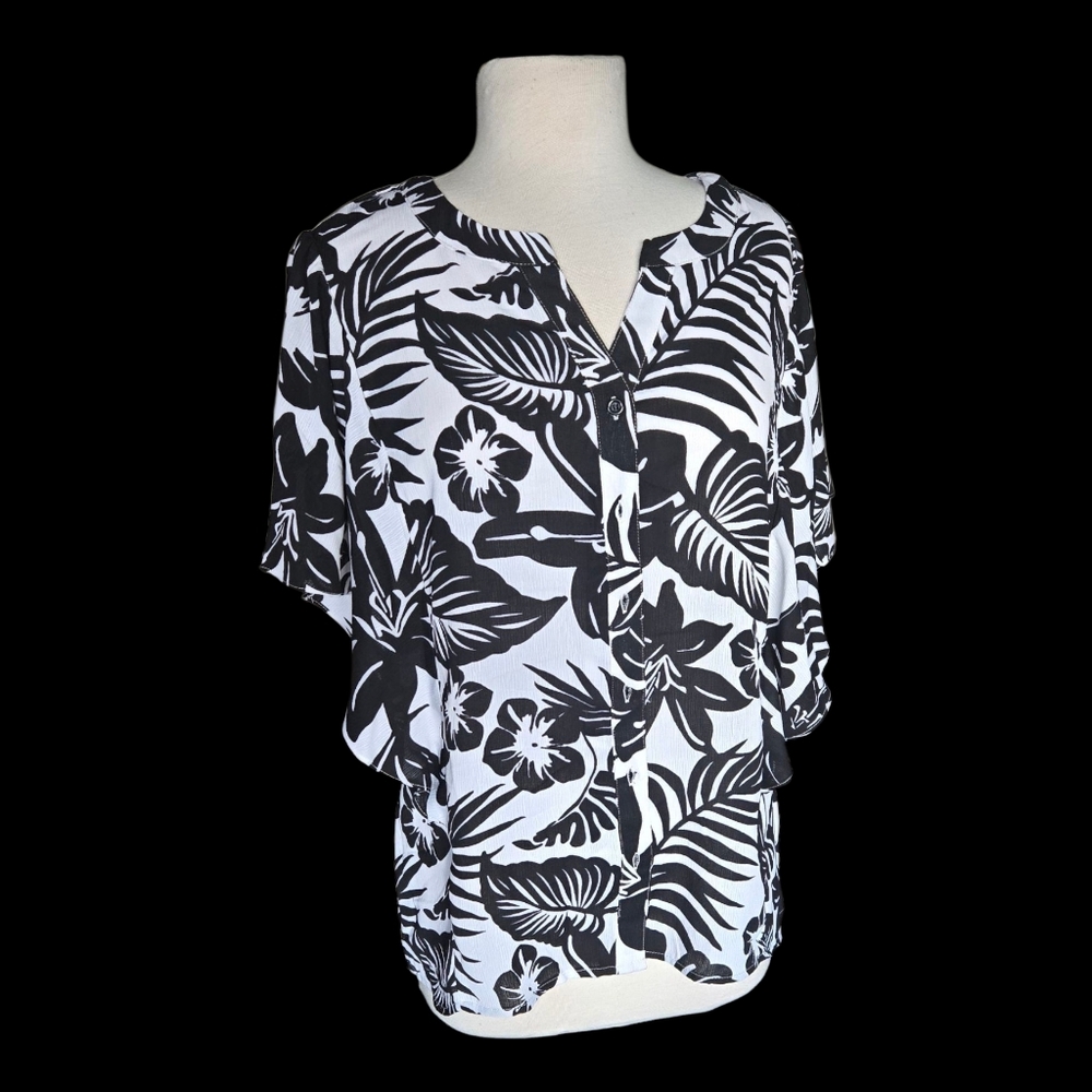 Allison Daley Monochrome Leaf Print Top